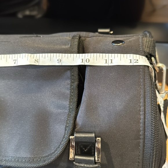 Celltei Lite Dog Carrier Sturdy Windows Crossbody Strap 53โ Black 12.5โx11โx9โ - Picture 11 of 14